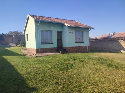 House For Sale in Lenasia South Ext 4, Johannesburg