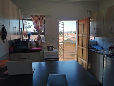 Apartment / Flat For Rent in Lenasia Ext 13, Johannesburg